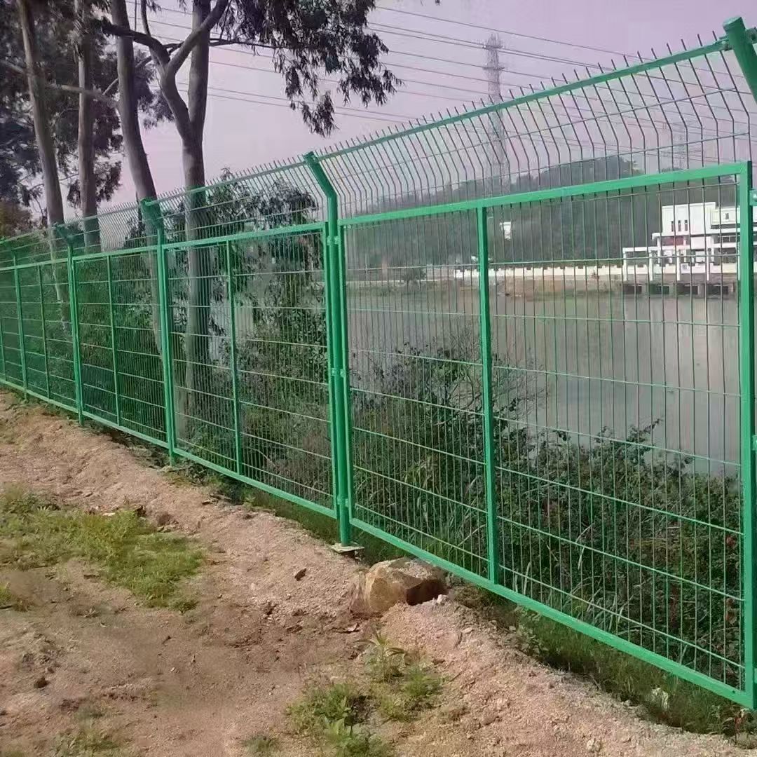 阿坝藏族羌族自治州护栏网